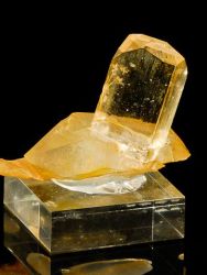 Topaz, záhněda