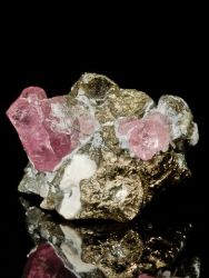 Spinel, pyrhotin